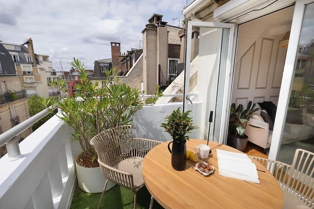 Amalfi - Studio Et Terrace A Auteuil Paris Apartment