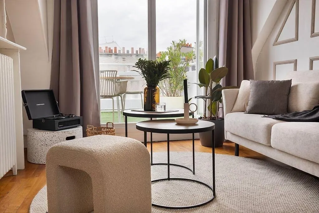 Apartment Amalfi - Studio Et Terrace A Auteuil Paris France